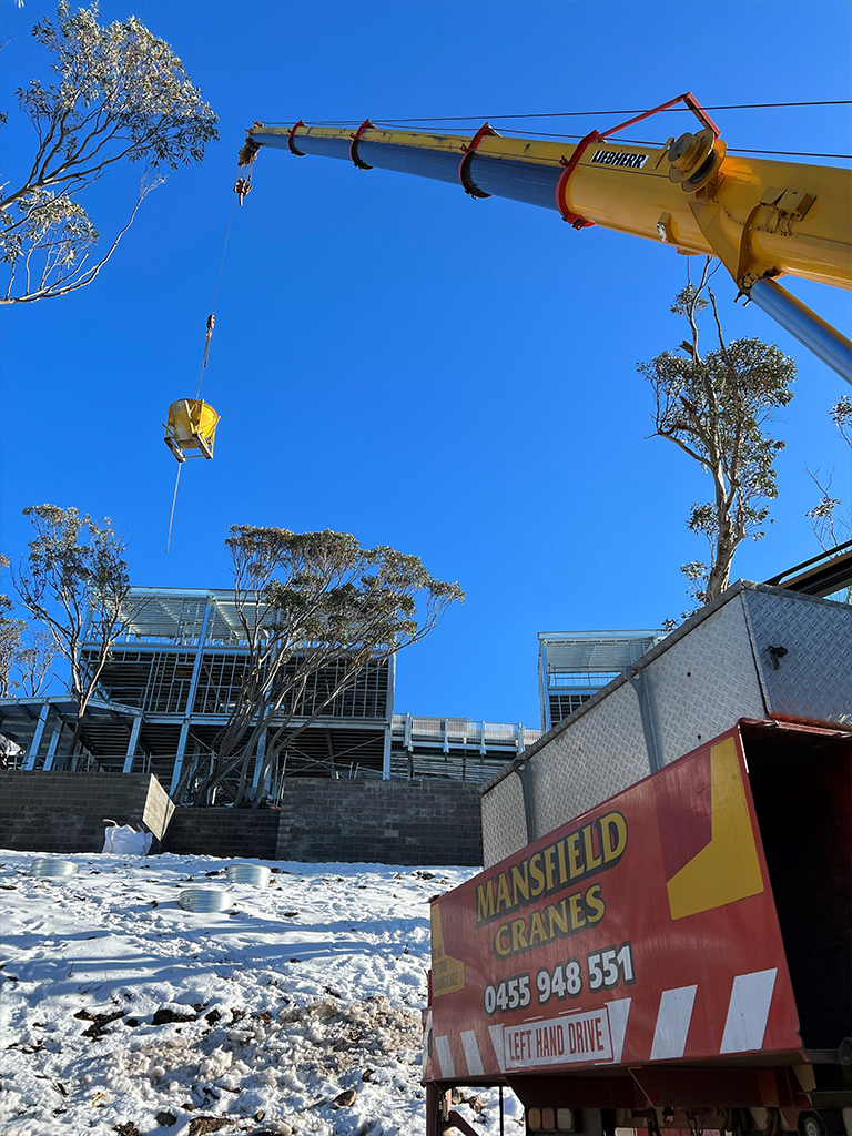 Crane hire Mansfield